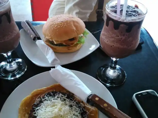 Gambar Makanan Big Burger 14