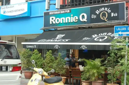 Ronnie Q - Restaurant & Bar Food Photo 3
