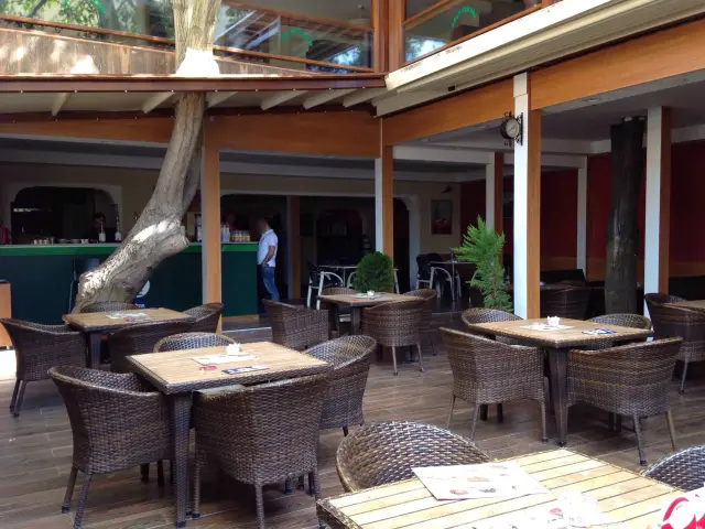 Garden Park Cafe'nin yemek ve ambiyans fotoğrafları 2