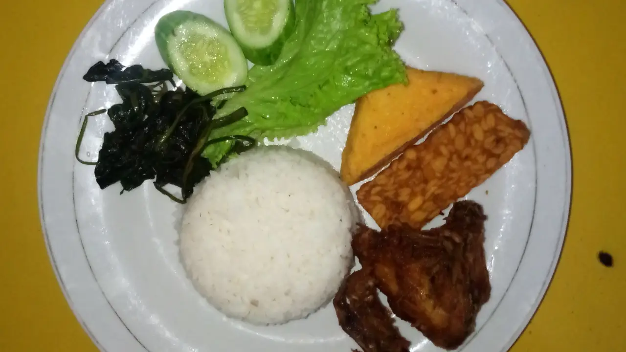 Ayam Goreng Pemuda Surabaya