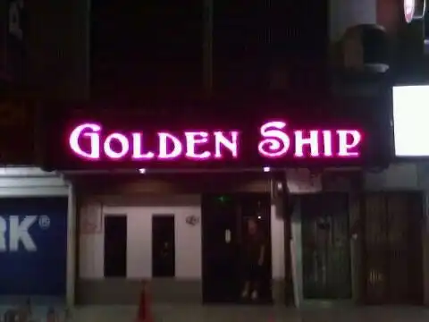 Golden Ship Restaurant & Pub