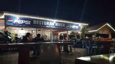 Restoran BATU HITAM SEAFOOD MZ CORNER