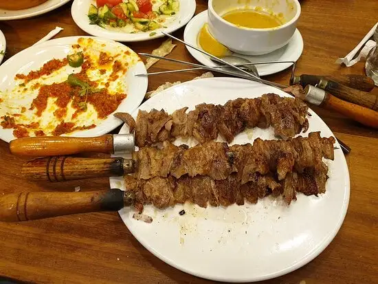 Şehzade Cağ Kebap'nin yemek ve ambiyans fotoğrafları 11