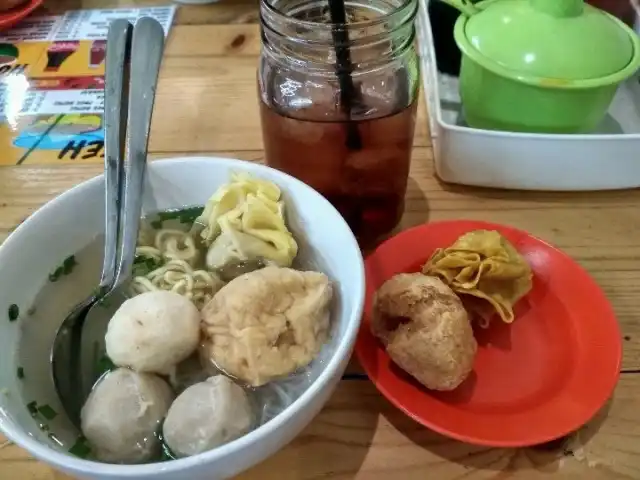 Gambar Makanan BUKA BAJU (Gubuk Makan Bakso Keju) 2