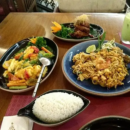 Gambar Makanan Chandara Fine Thai Cuisine 14