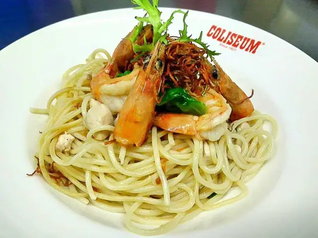 Coliseum Cafe & Hotel Food Photo 9