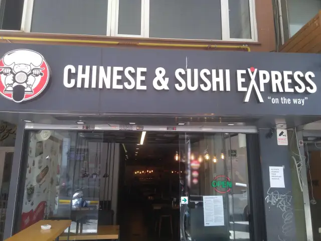 Chinese & Sushi Express'nin yemek ve ambiyans fotoğrafları 27