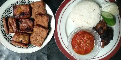 Ayam Goreng & Bakar Bu Dhar, Rancaekek Kencana