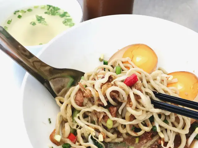 Gambar Makanan Bakmi Lamlo 16