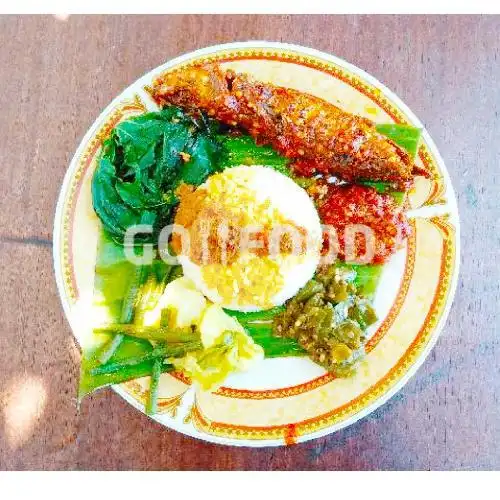 Gambar Makanan Warung Hema Masakan Padang, By Pass Ngurah Rai 17