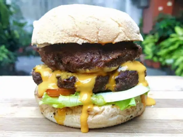RnR's Chargrilled Burgers Food Photo 9