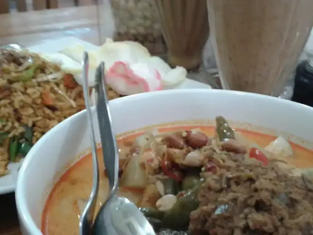 Gambar Makanan Lontong Kopi 16