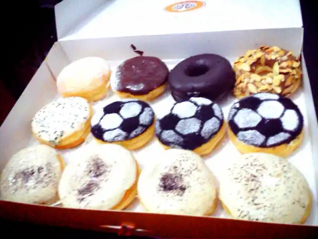 Gambar Makanan JCO plaza adorama kemang 10