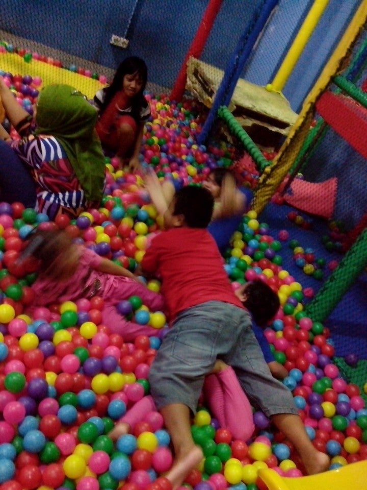 Timezone terdekat Restoran dan Tempat Makan Coffee terdekat di Makassar