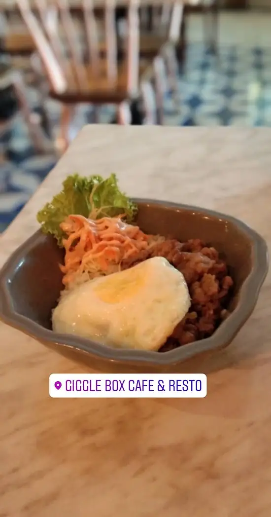 Gambar Makanan Giggle Box Cafe & Resto 4