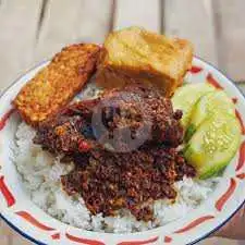 Gambar Makanan Nasi Bebek Dan Ayam Goreng Mama Tikha Khas Madura, Rawa Belong 1