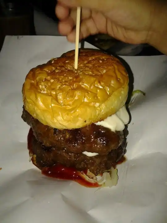 Burger Bakar Abang Burn Food Photo 11