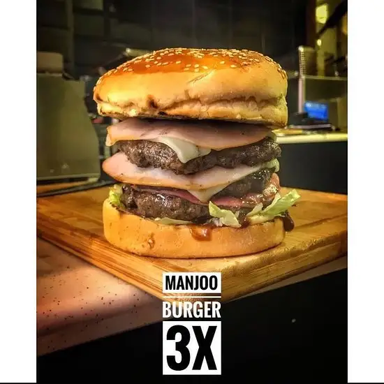 Manjoo Burger Coffee'nin yemek ve ambiyans fotoğrafları 1