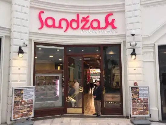 Sandzak Balkan Mutfağı'nin yemek ve ambiyans fotoğrafları 1