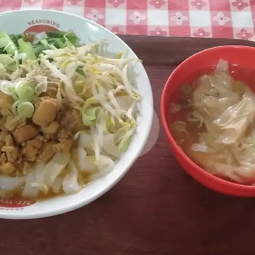 Gambar Makanan Bakmi RR, Benda 18