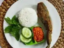 Ayam Kremes Sadewa Sambel Ijo