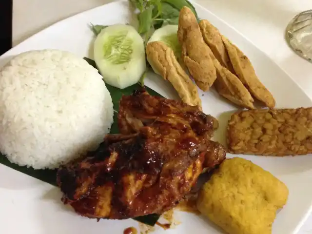 Gambar Makanan Ayam Bakar "Kambal" 11