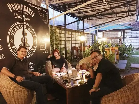 Gambar Makanan Stasiun Kopi Purwakarta 3