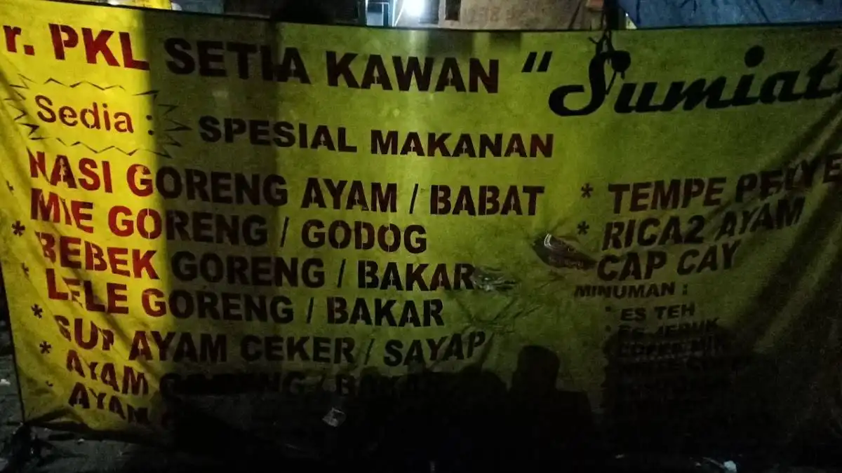 warung makan spesial nasi goreng babat/ayam & penyetan mbak sumiati