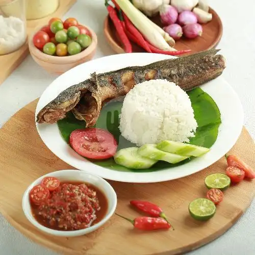 Gambar Makanan Pecel Lele Sambel Rampai, Slipi 4