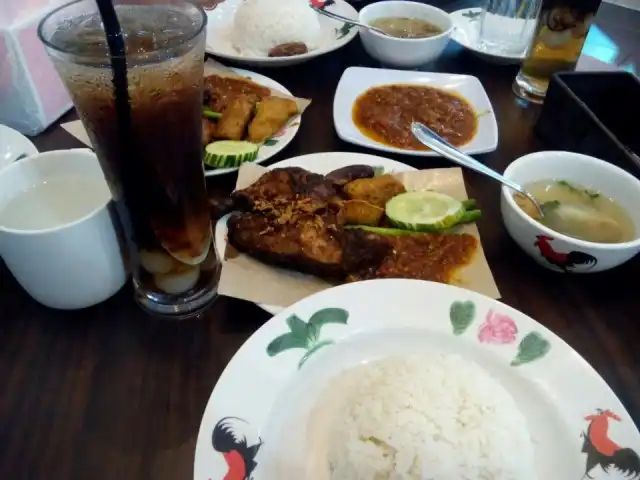 Ayam Penyet Ria Food Photo 13