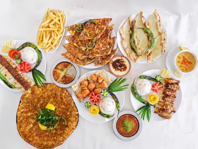 Aksaray Lahmacun & Etli Ekmek'nin yemek ve ambiyans fotoğrafları 1