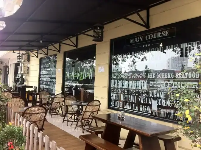 Warna Bistro & Coffee