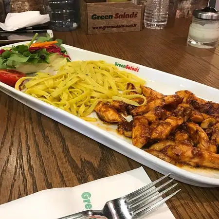 Green Salads'nin yemek ve ambiyans fotoğrafları 3