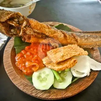 Gambar Makanan Ayam Penyet Sambal Ijo M2,Karet Kuningan 9