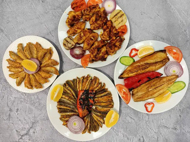 Merkez Balık Izgara'nin yemek ve ambiyans fotoğrafları 1