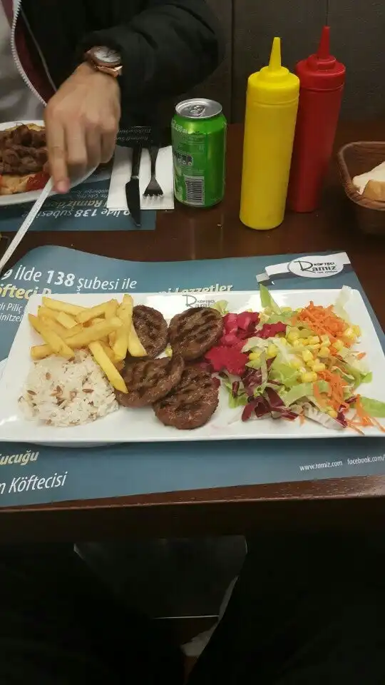 Aırport Ramız Kofte'nin yemek ve ambiyans fotoğrafları 3