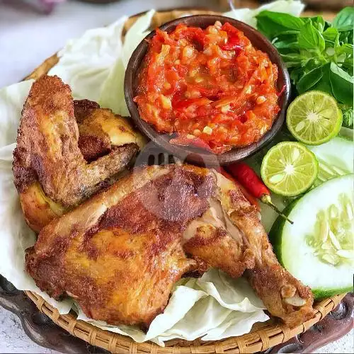 Gambar Makanan Warung Lalapan Ayam Bakar dan Ayam Geprek Om Bend, Denpasar 7