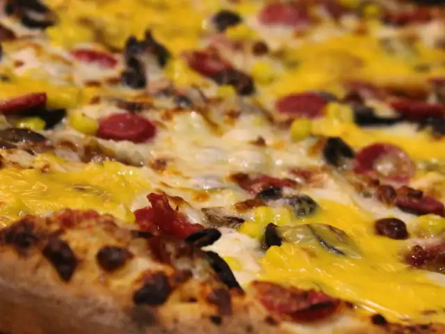 Sotto Pizza'nin yemek ve ambiyans fotoğrafları 7
