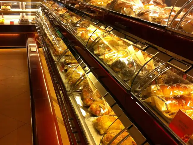 Gambar Makanan Holland Bakery 20