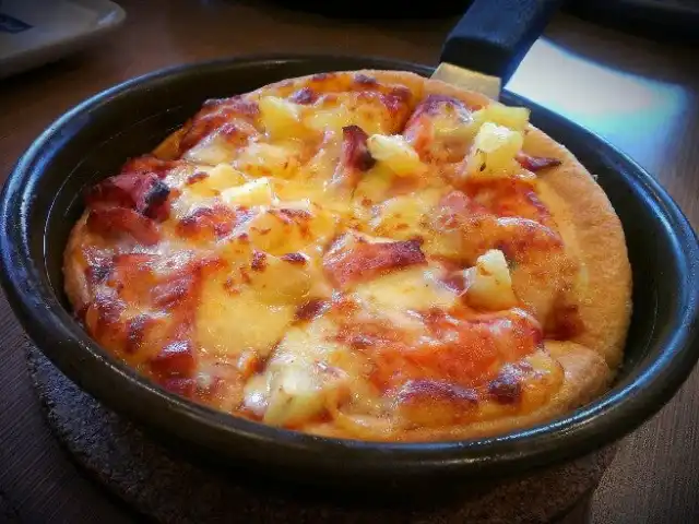 Pizza Hut Food Photo 5