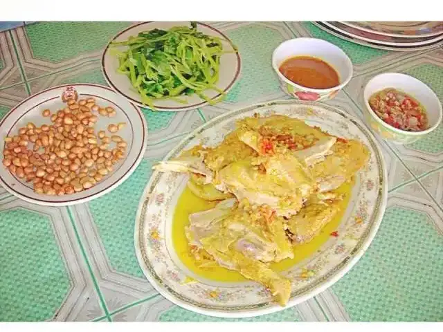 Gambar Makanan Ayam Betutu Khas Gilimanuk Bali 17