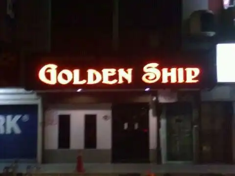 Golden Ship Restaurant & Pub Food Photo 2