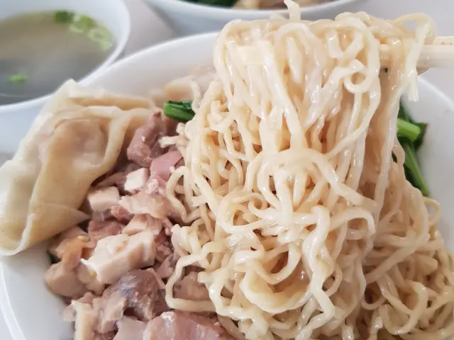 Gambar Makanan Bakmi Lily 5