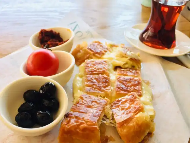 Lokmella (İzol Börek)'nin yemek ve ambiyans fotoğrafları 18