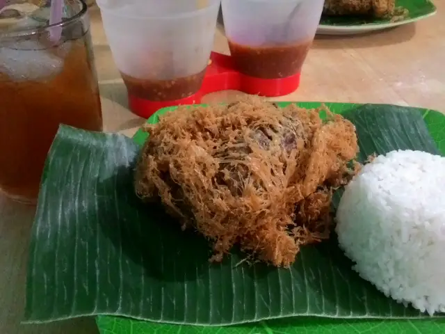 Gambar Makanan Bebek Kremes Bu Uju 10