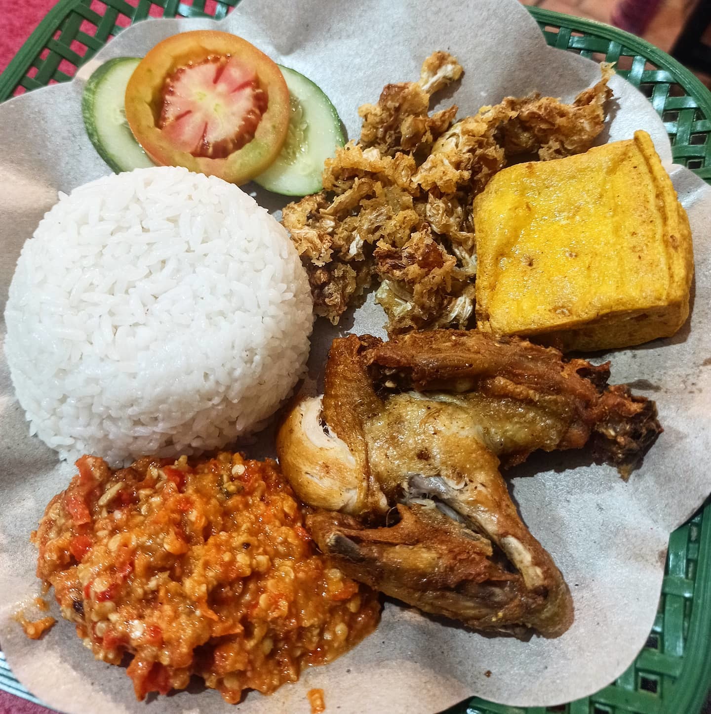 Ayam Bebek Pak Boss terdekat Restoran dan Tempat Makan Indonesia