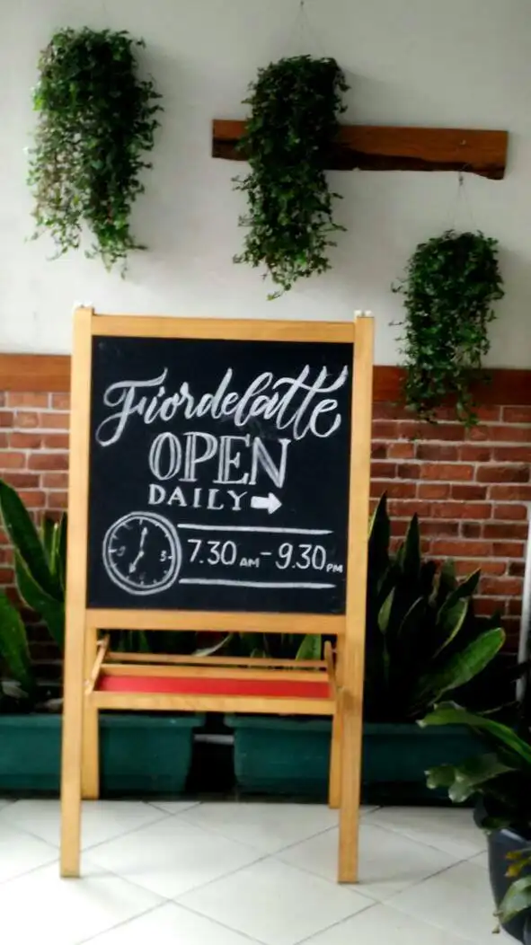 Gambar Makanan Fiordelatte Coffee Bar 15