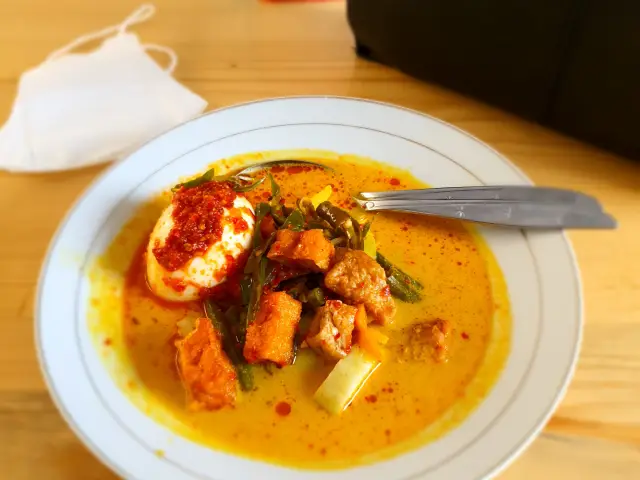 Gambar Makanan Lontong Medan by Dapoer Sahnaya 1