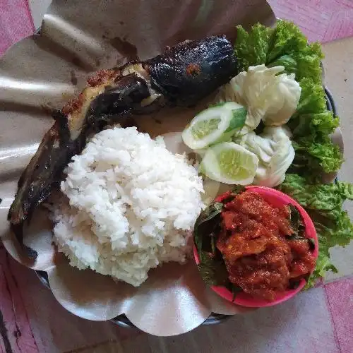 Gambar Makanan Ayam bakar Sambel Kemangi Munjul 15