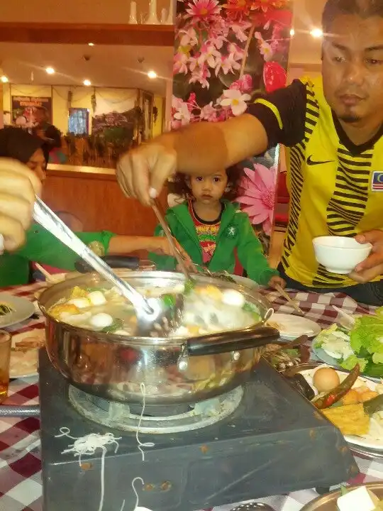 Authentic Highlands Steamboat - Cameron Highlands Food Photo 9